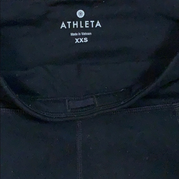 Athleta Black Relay Reflective Leggings w/pockets - Picture 5 of 16